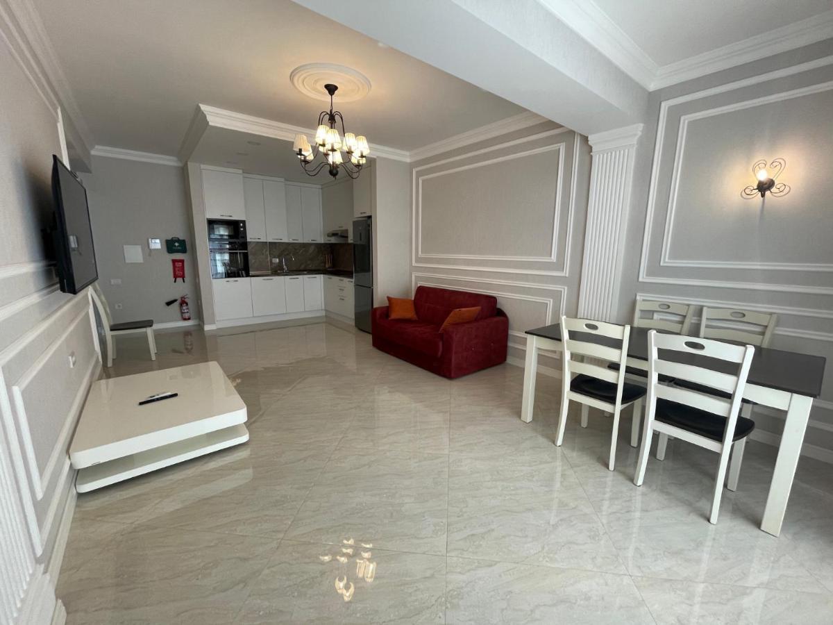 Azzure Vip Appartement Bakoe Buitenkant foto